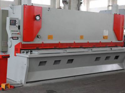 Máy Cắt Thủy Lực Guillotine