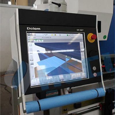 Máy Chấn CNC 6 Trục 3000mm 200T Với Hệ Thống DA66