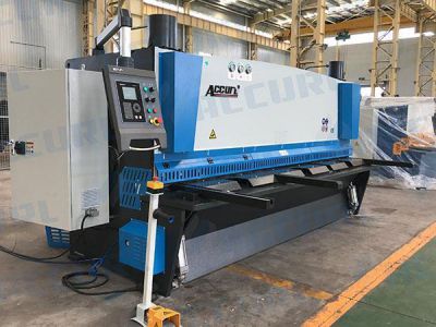 Máy Cắt Thủy Lực CNC Kiểu Guillotine Với Hệ Thống Đỡ Tấm Khí Nén